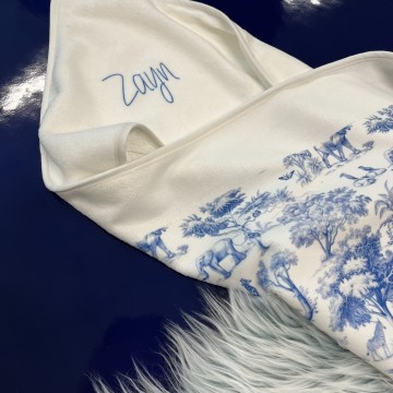 Badcape met dieren print donkerblauw en naam 2 0