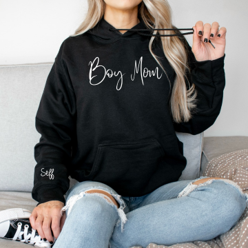 Dames hoodie boymom met kindernaam of kindernamen op de mouw 0