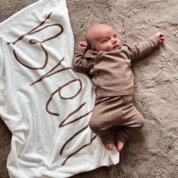 Gepersonaliseerde babydeken in kleur naar keuze 0