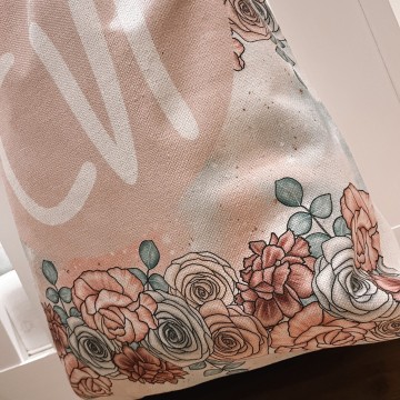 Opbergzak boxopbergzak kraamcadeau met naam roze bloemen 2