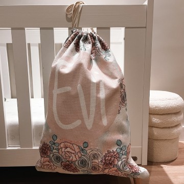 Opbergzak boxopbergzak kraamcadeau met naam roze bloemen