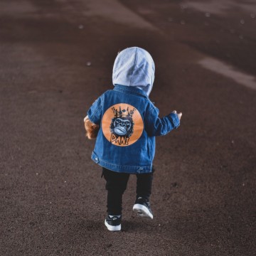 Spijkerjas voor babys en kids monkey met eigennaam 3 0