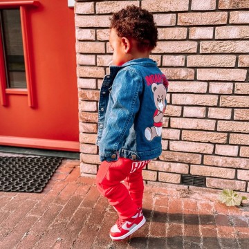 Spijkerjasje voor babys en kids met eigennaam en beer 3 0