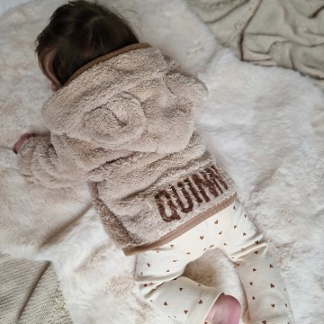 Teddy jasje voor babys en kids met eigennaam 0