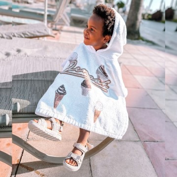Zomer poncho voor kinderen met eigennaam en ijsjes 0