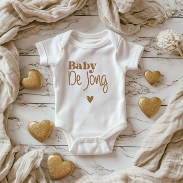 Zwangerschaps bekendmaking romper baby met eigen achternaam