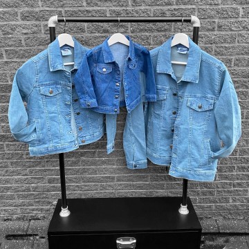 Zwangerschaps bekendmaking spijkerjassen set dad mom en big bro 3 0