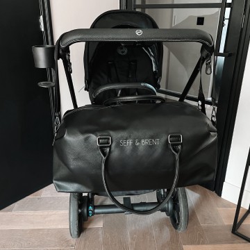 Zwarte xl luiertas met naam of namen