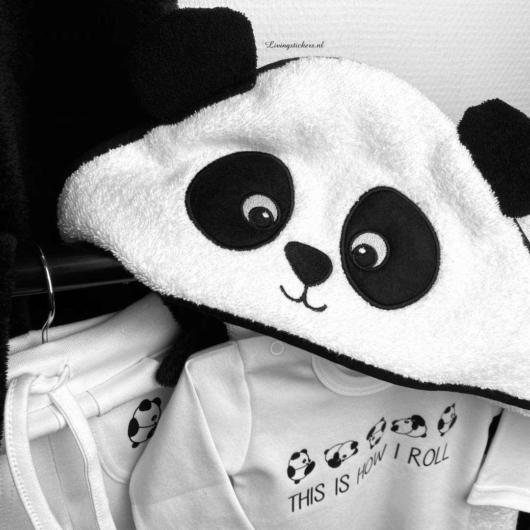 Met name houder waardigheid White panda baby geboorte setje shirtje, broekje en badcape -  Geboortesetjes - Stickers, tekstborden, kinderkleding en babyartikelen op  Livingstickers.nl